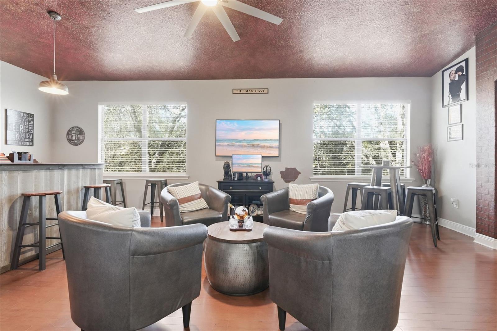 Image 23 of 59 For 119 Elissar Drive