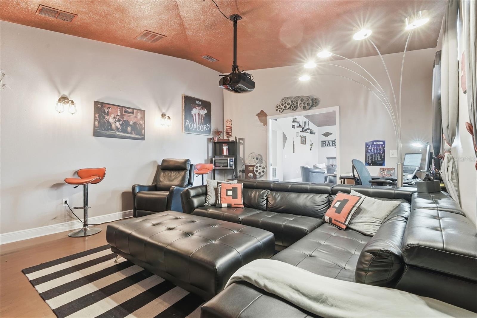 Image 24 of 59 For 119 Elissar Drive