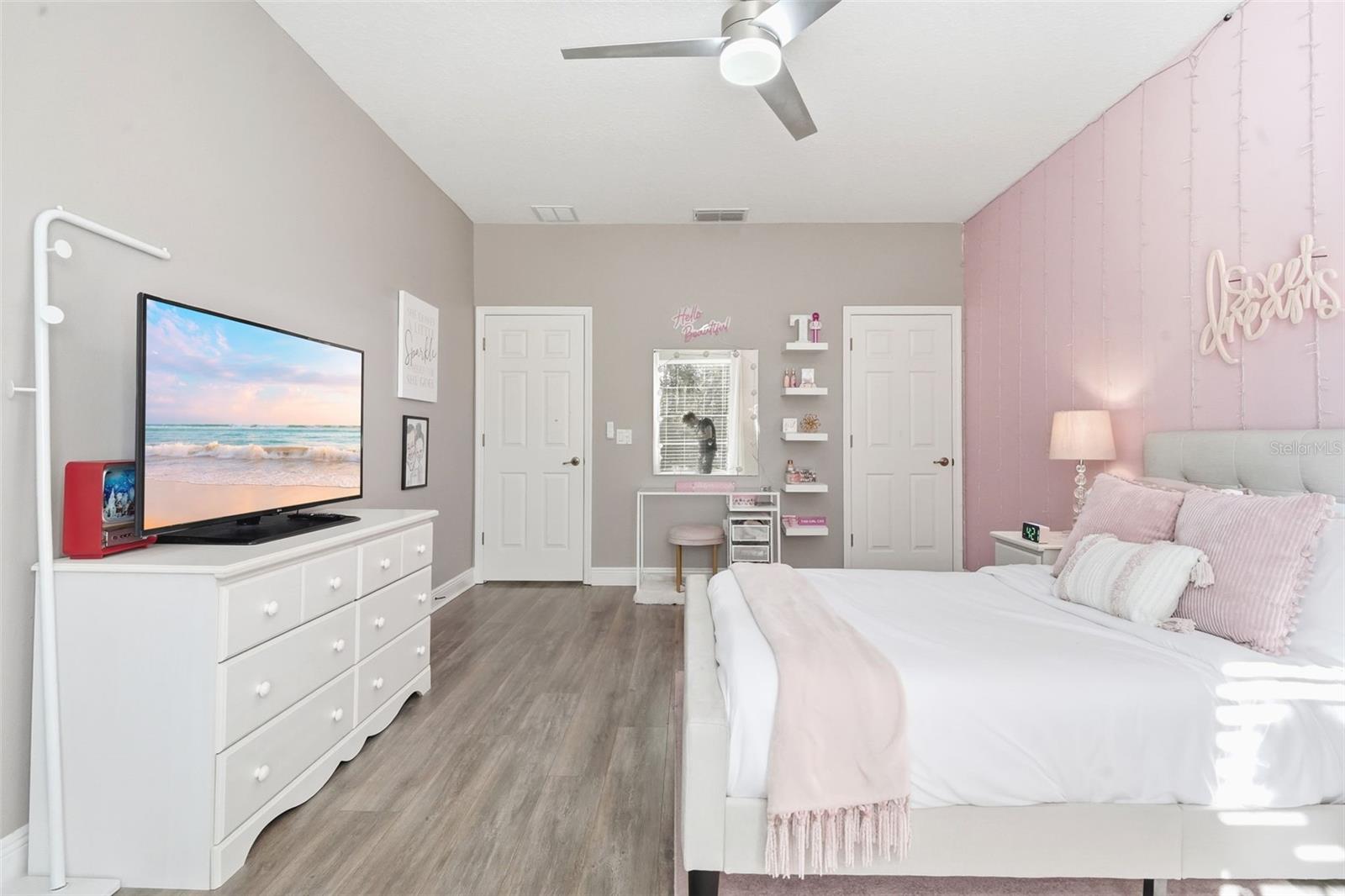 Image 28 of 59 For 119 Elissar Drive