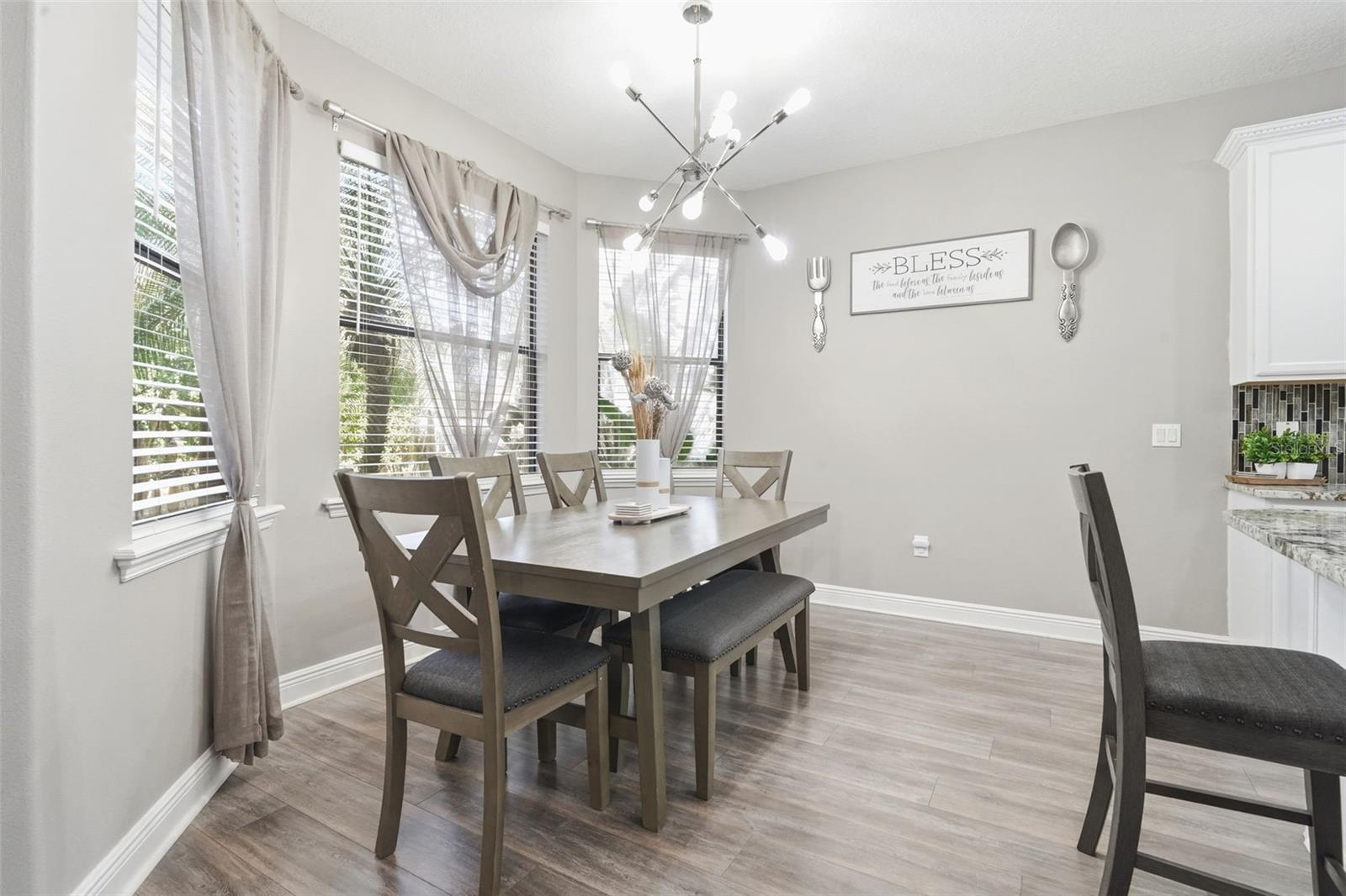 Image 6 of 59 For 119 Elissar Drive