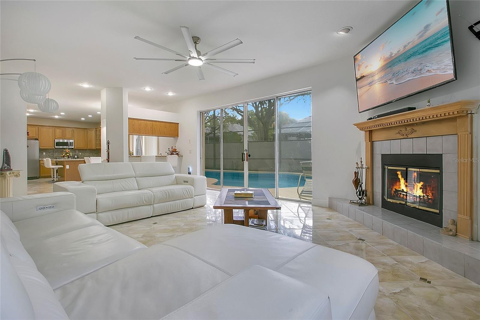 Image 3 of 35 For 7866 Bardmoor Hill Circle