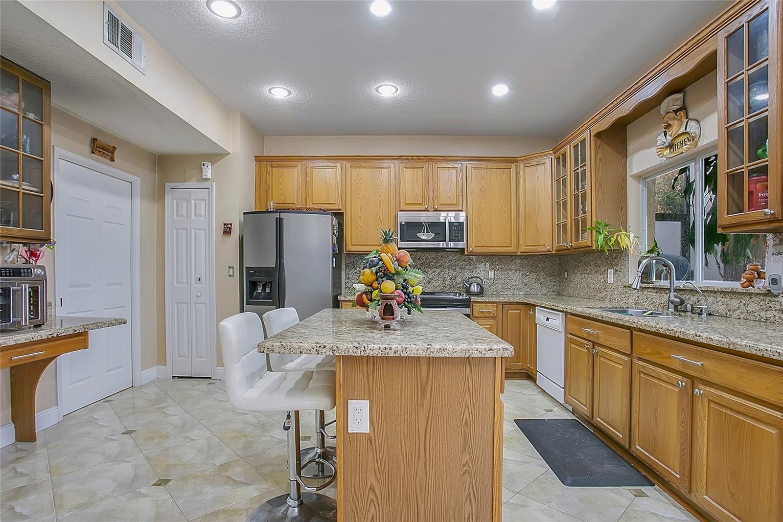 Image 7 of 35 For 7866 Bardmoor Hill Circle