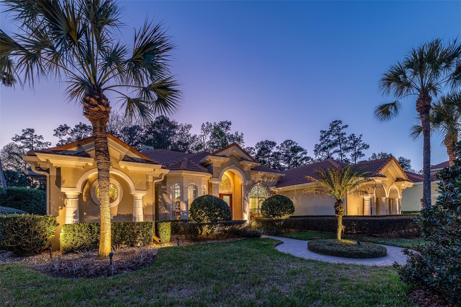 Listing photo id 8 for 5436 Maple Ridge Court