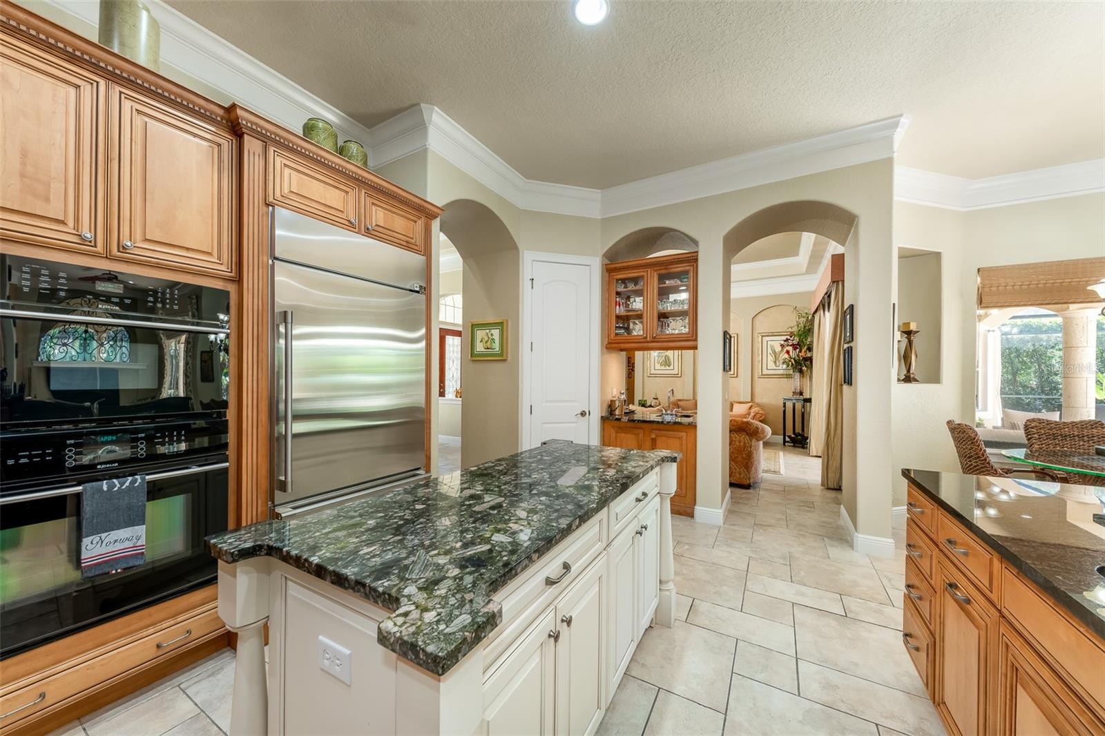 Listing photo id 20 for 5436 Maple Ridge Court