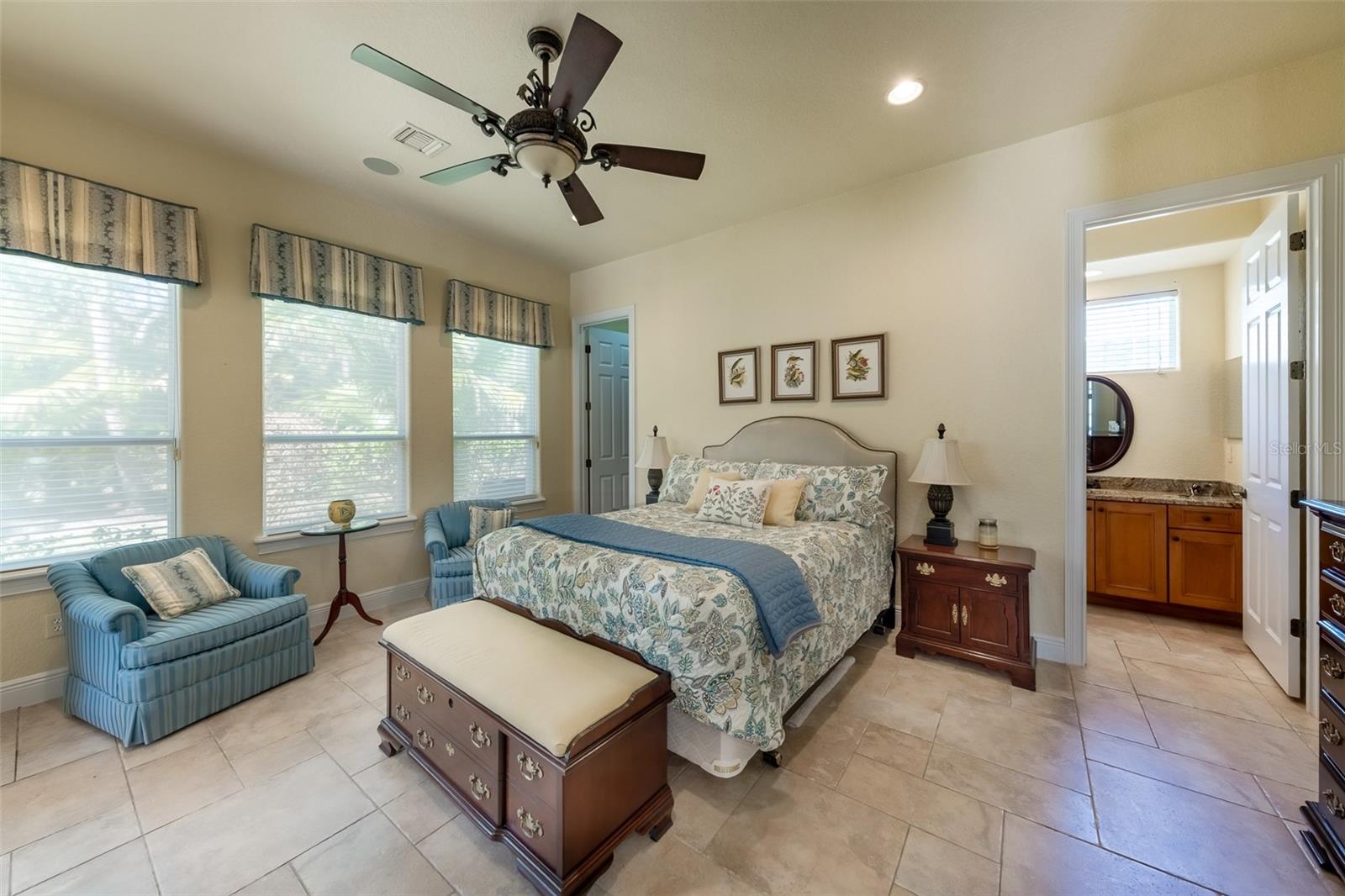 Listing photo id 28 for 5436 Maple Ridge Court