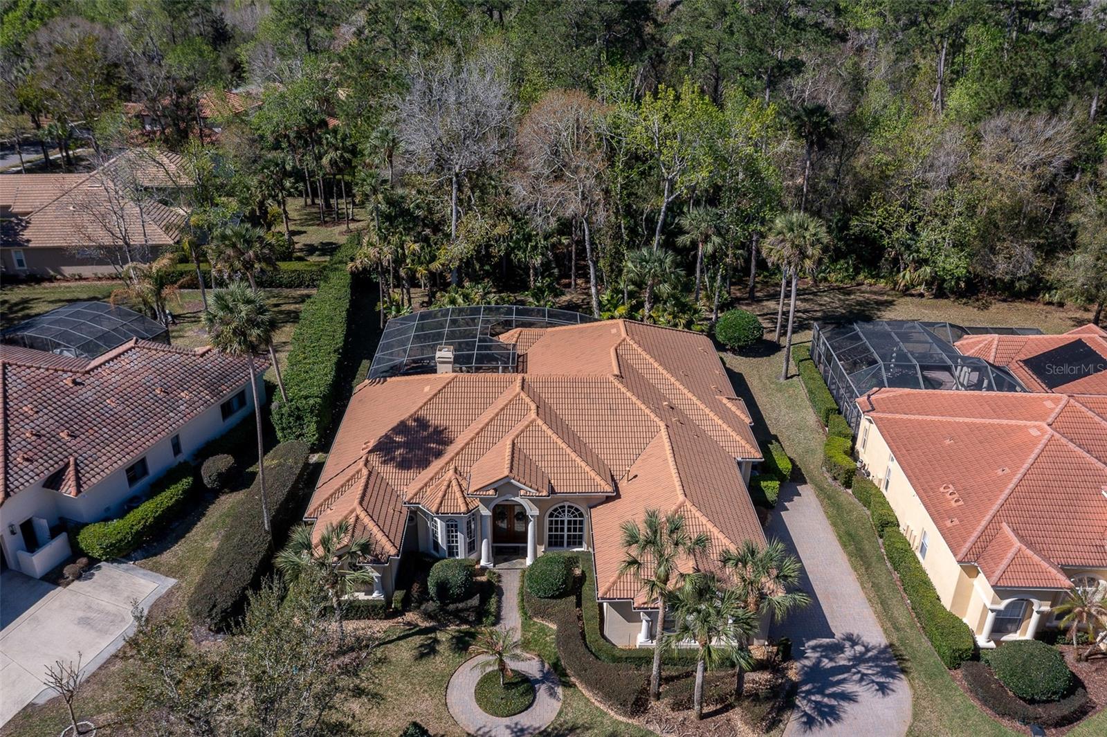 Listing photo id 3 for 5436 Maple Ridge Court