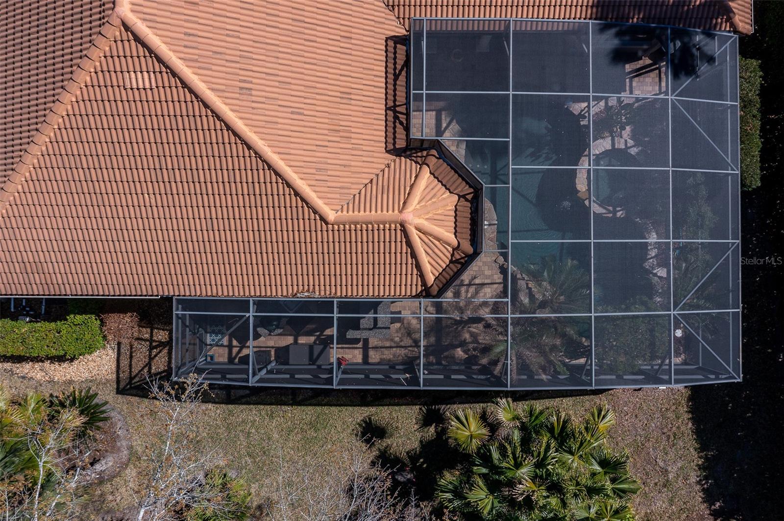 Listing photo id 5 for 5436 Maple Ridge Court