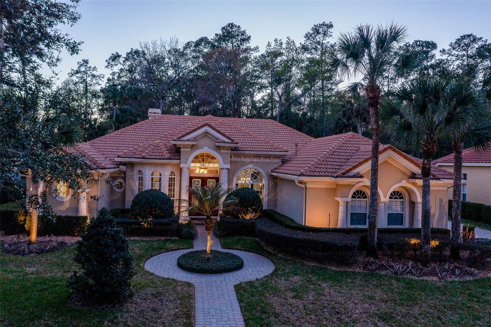 Listing photo id 6 for 5436 Maple Ridge Court