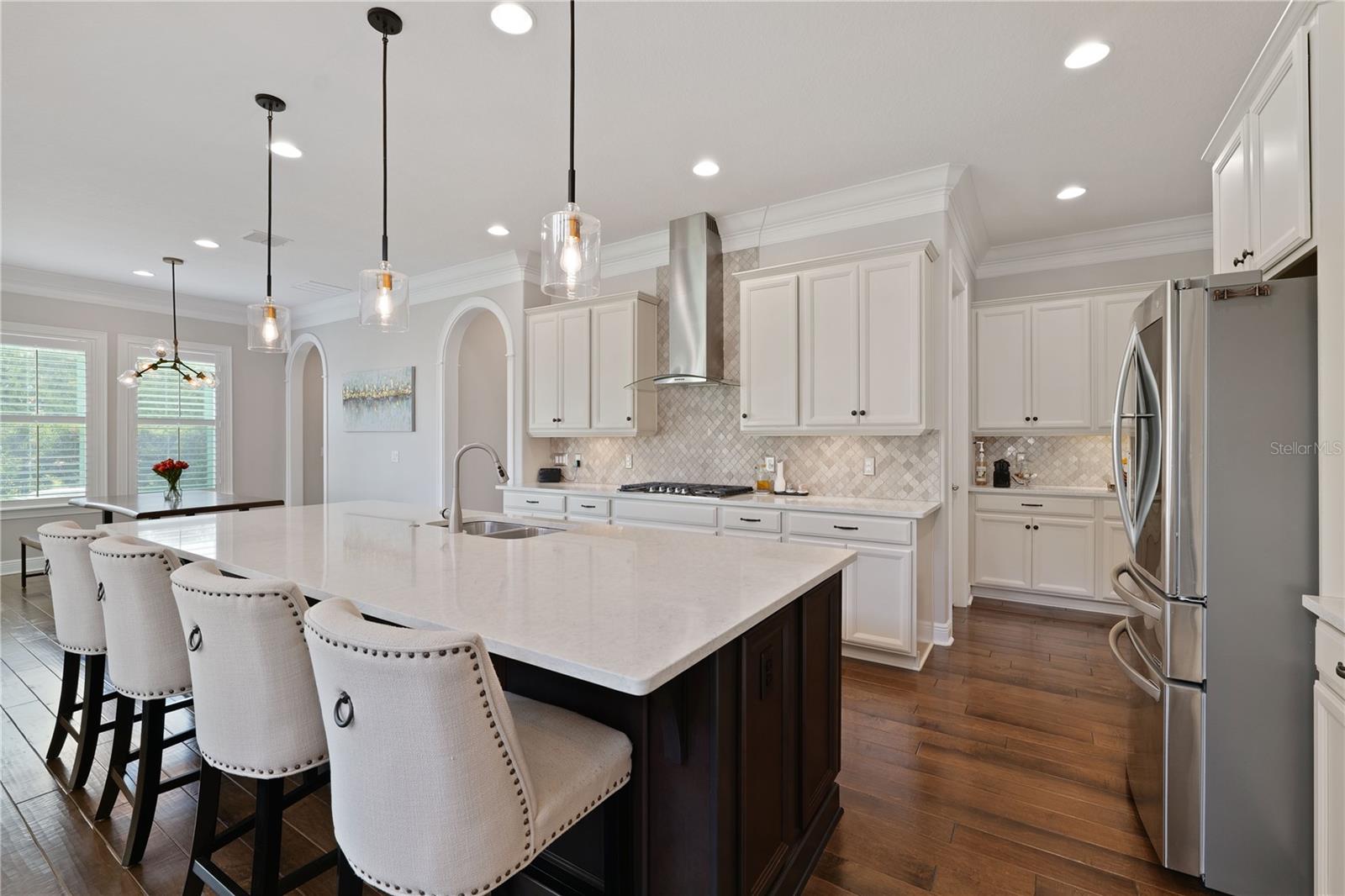 Image 13 of 58 For 16826 Broadwater Avenue