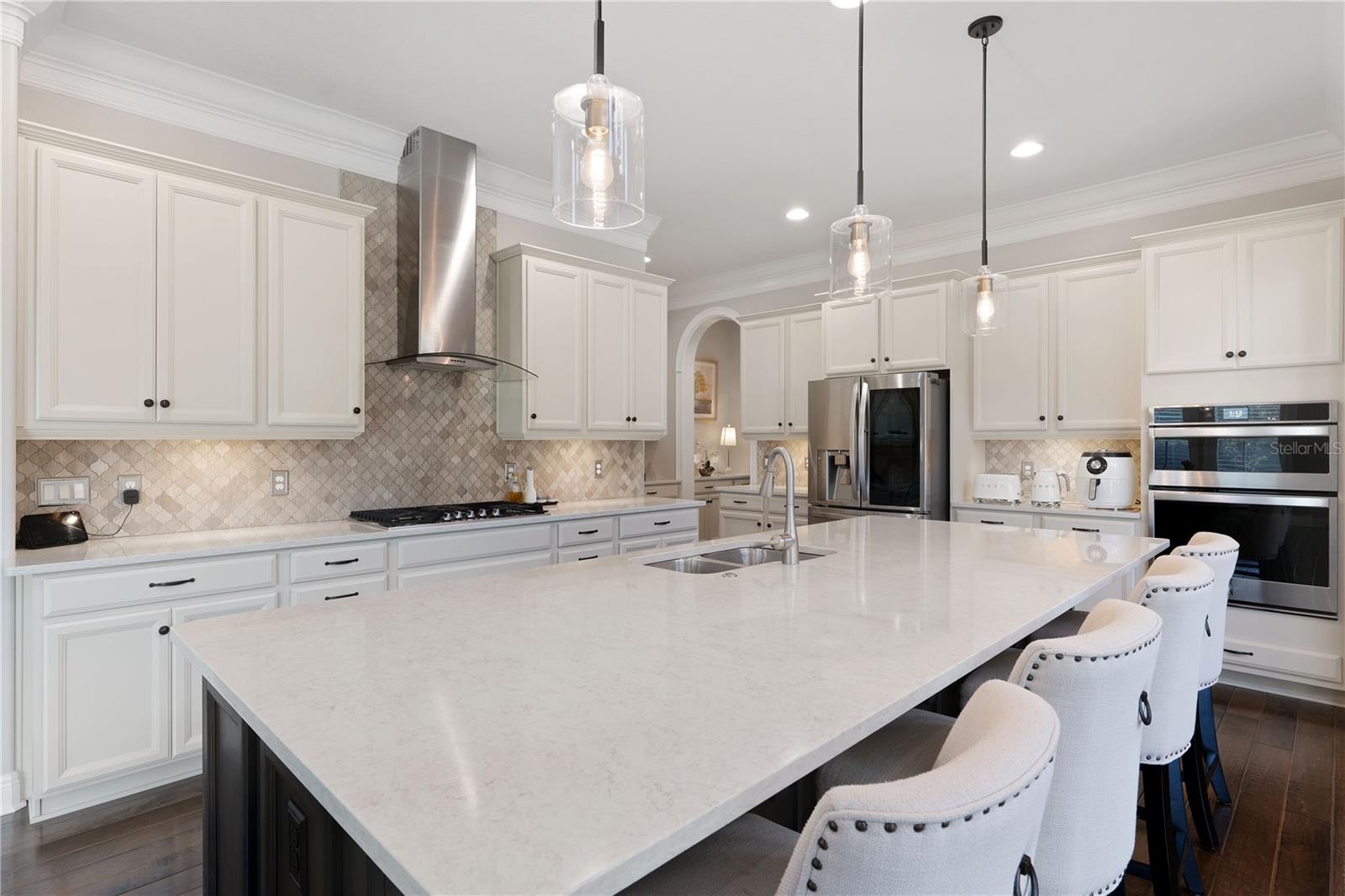 Image 15 of 58 For 16826 Broadwater Avenue