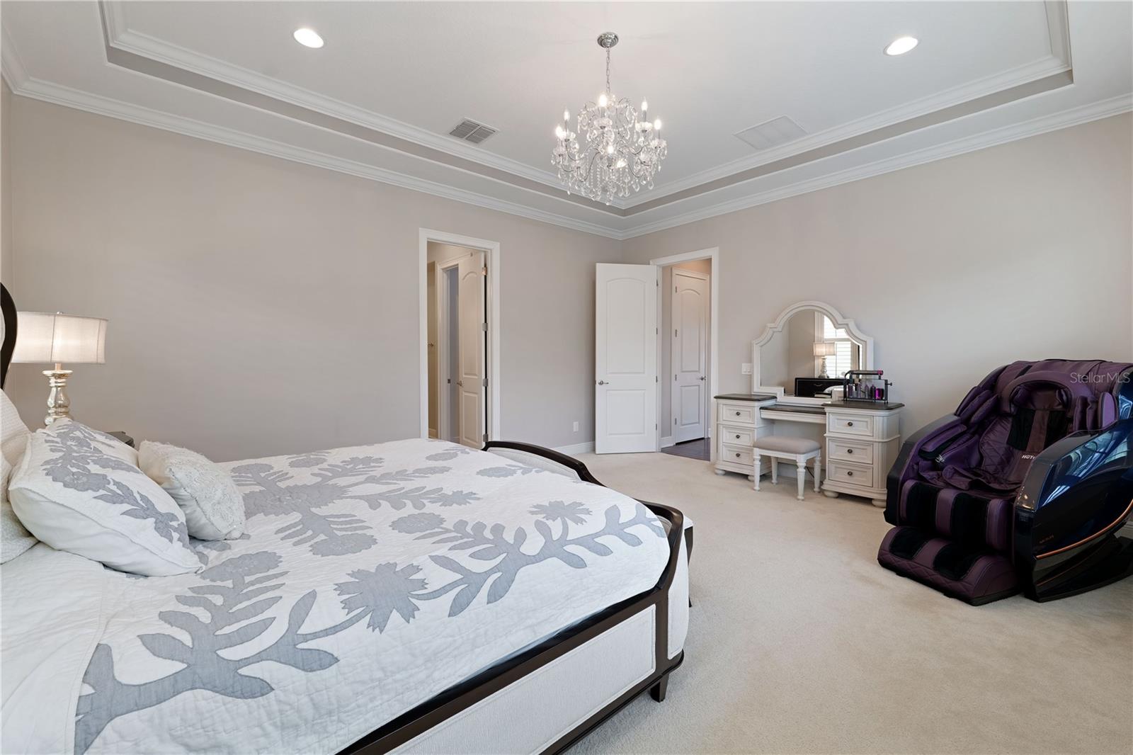 Image 22 of 58 For 16826 Broadwater Avenue