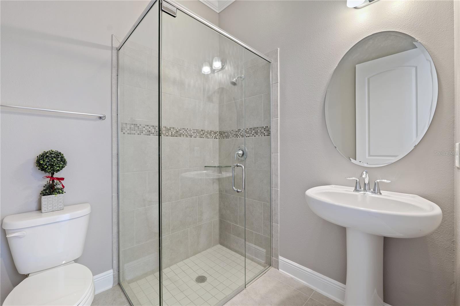 Image 28 of 58 For 16826 Broadwater Avenue