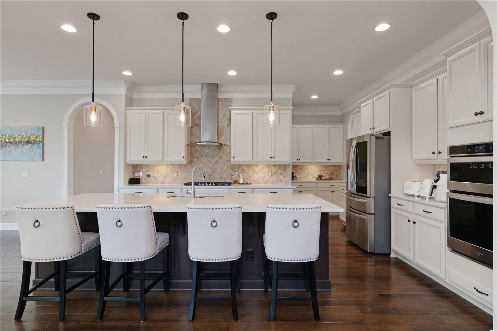 Image 3 of 58 For 16826 Broadwater Avenue