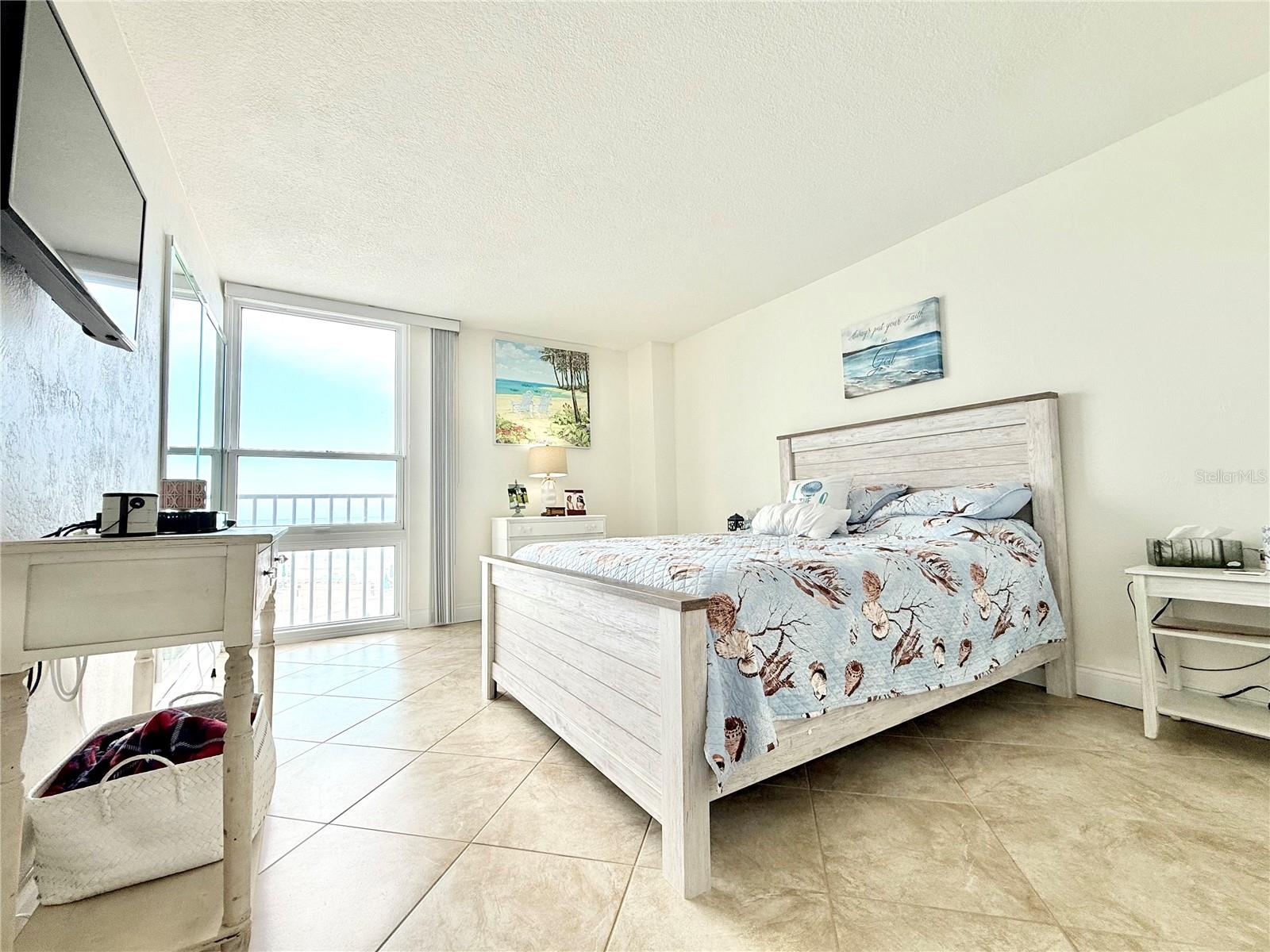 Image 2 of 54 For 3047 Atlantic Avenue 305