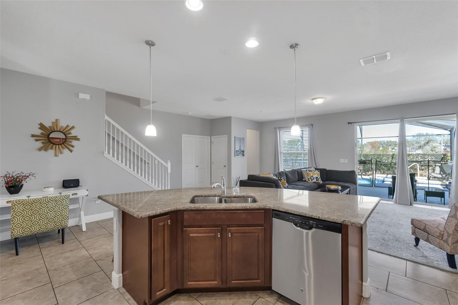 Image 11 of 45 For 4127 Oaktree Drive