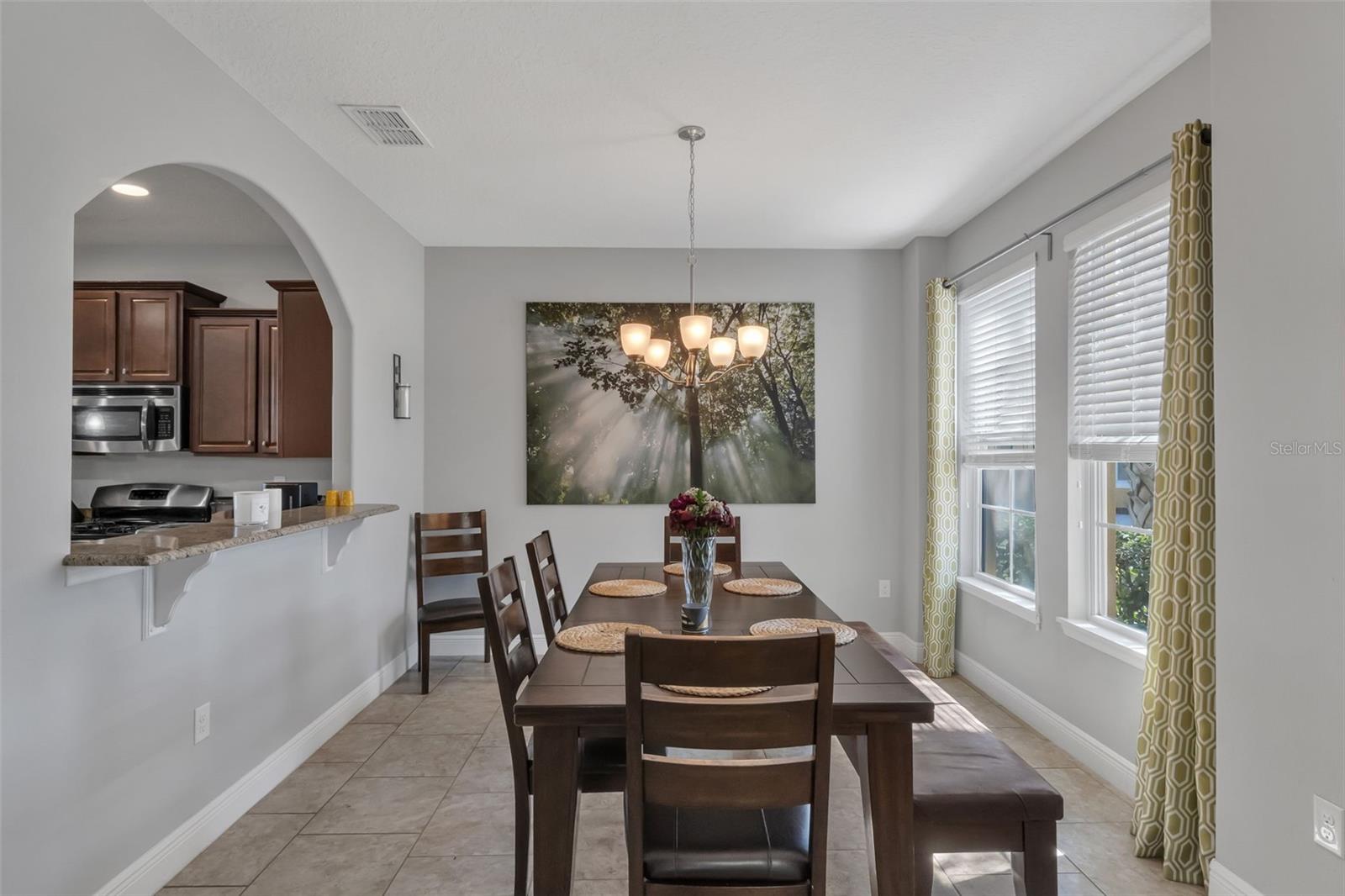 Image 12 of 45 For 4127 Oaktree Drive