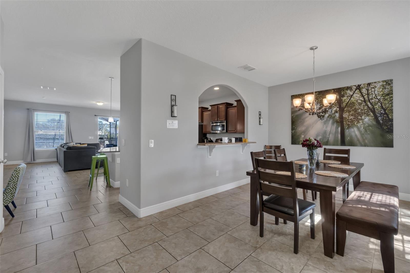 Image 13 of 45 For 4127 Oaktree Drive