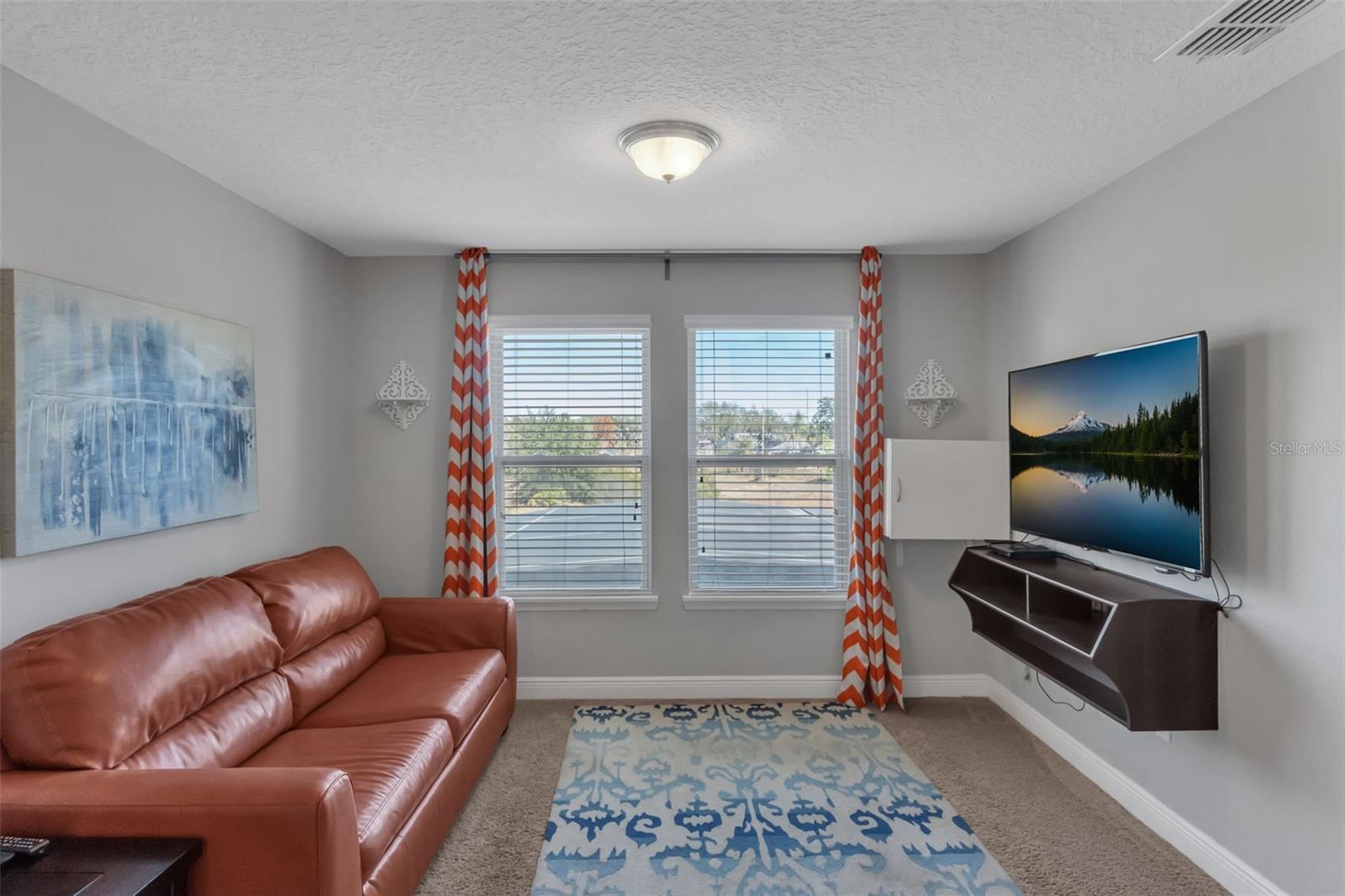 Image 28 of 45 For 4127 Oaktree Drive