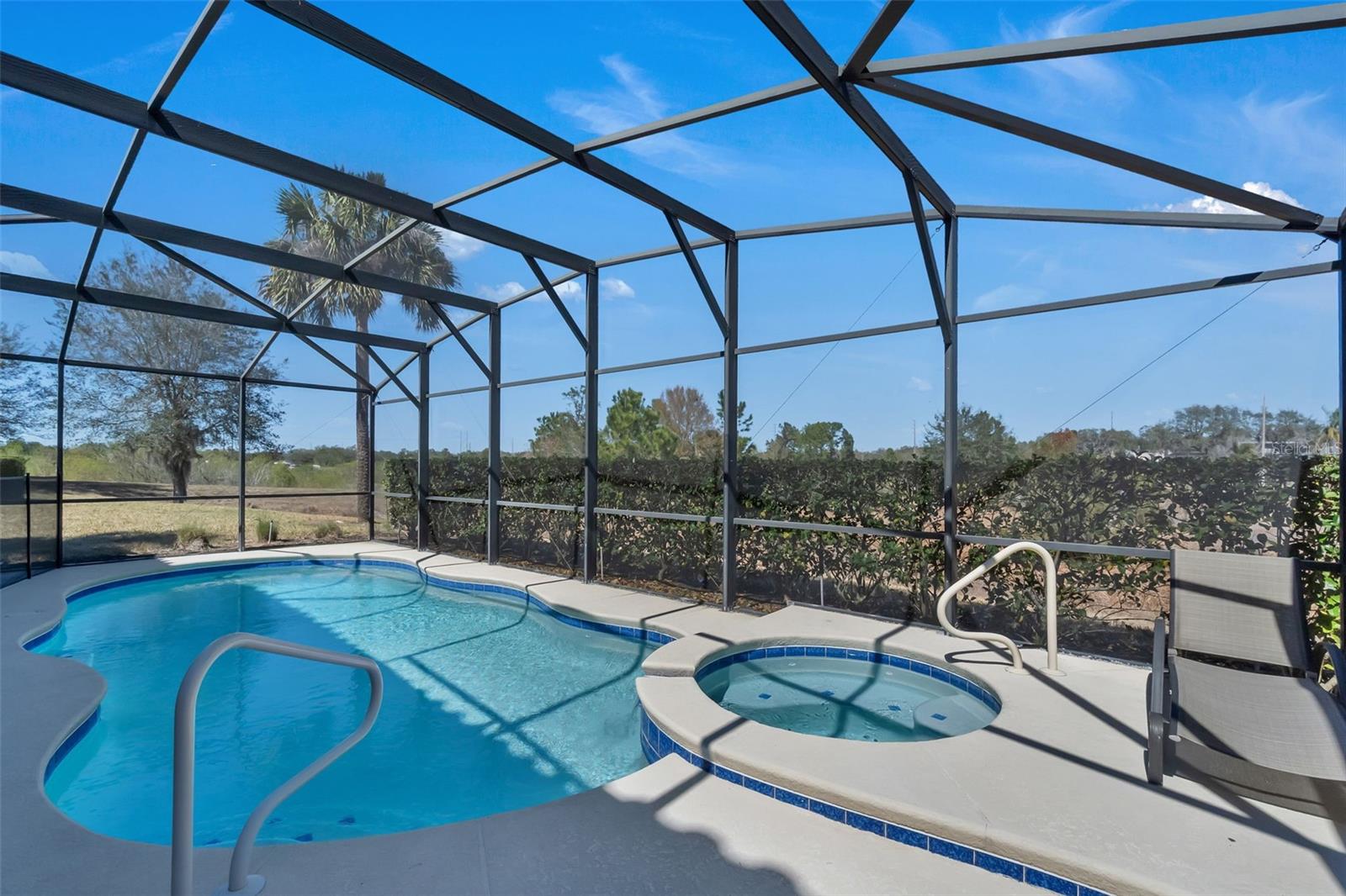 Image 39 of 45 For 4127 Oaktree Drive