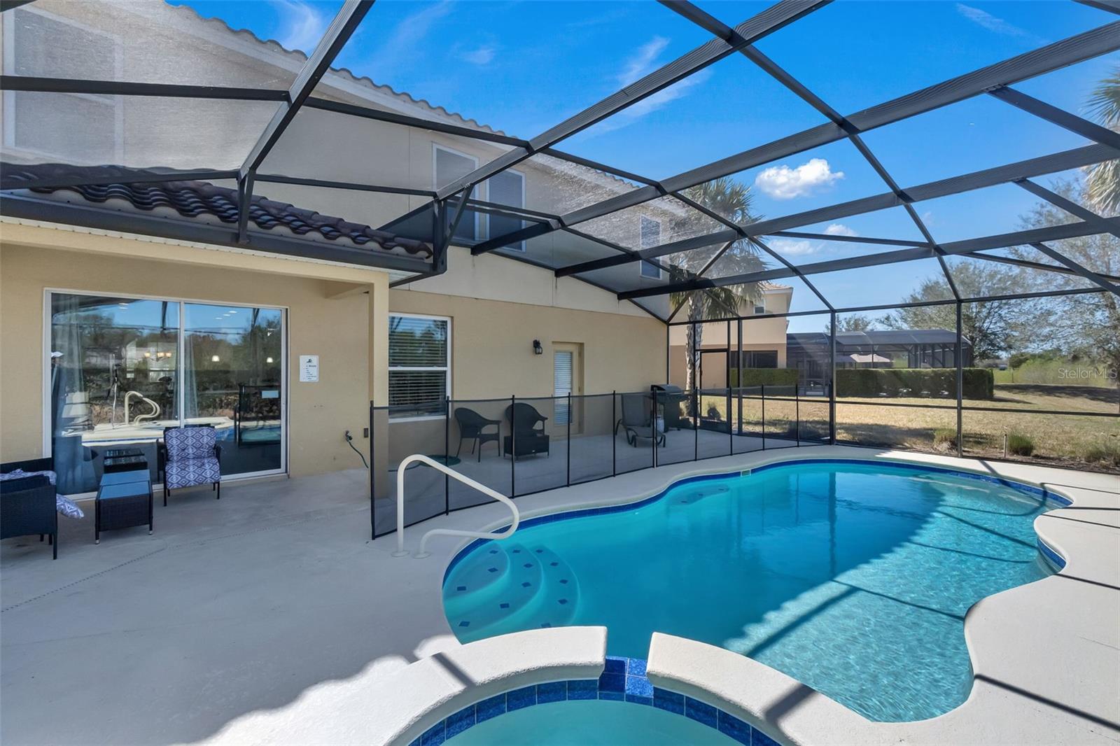 Image 40 of 45 For 4127 Oaktree Drive