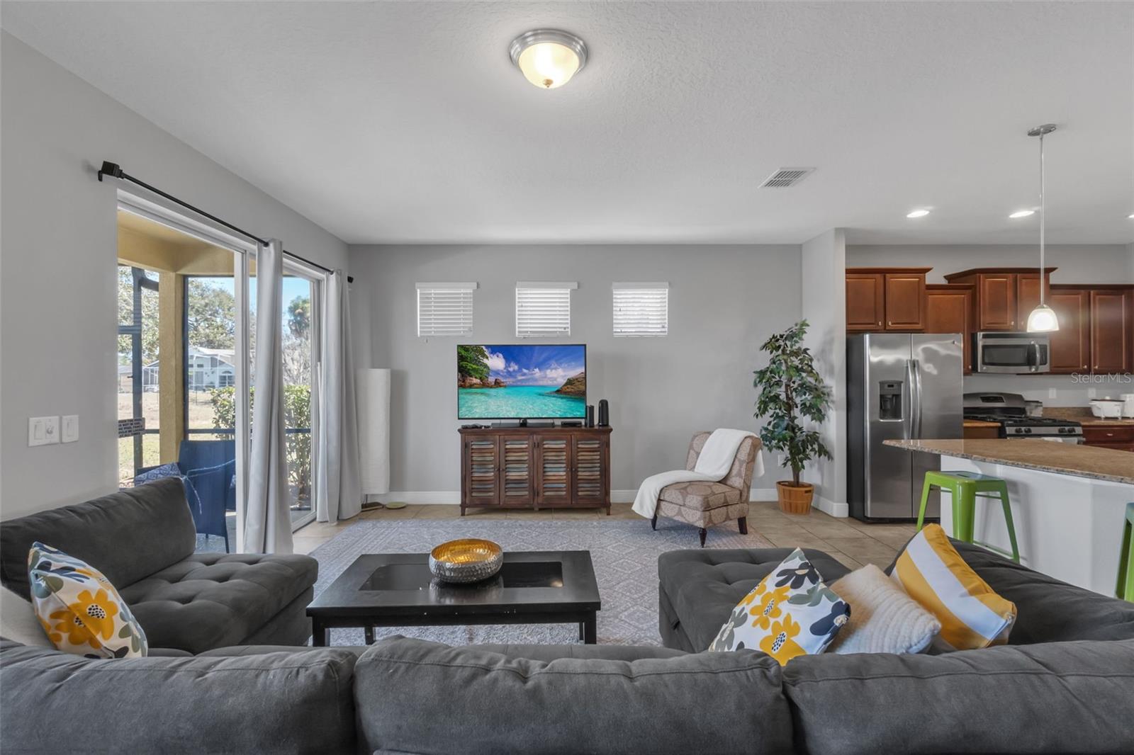 Image 8 of 45 For 4127 Oaktree Drive