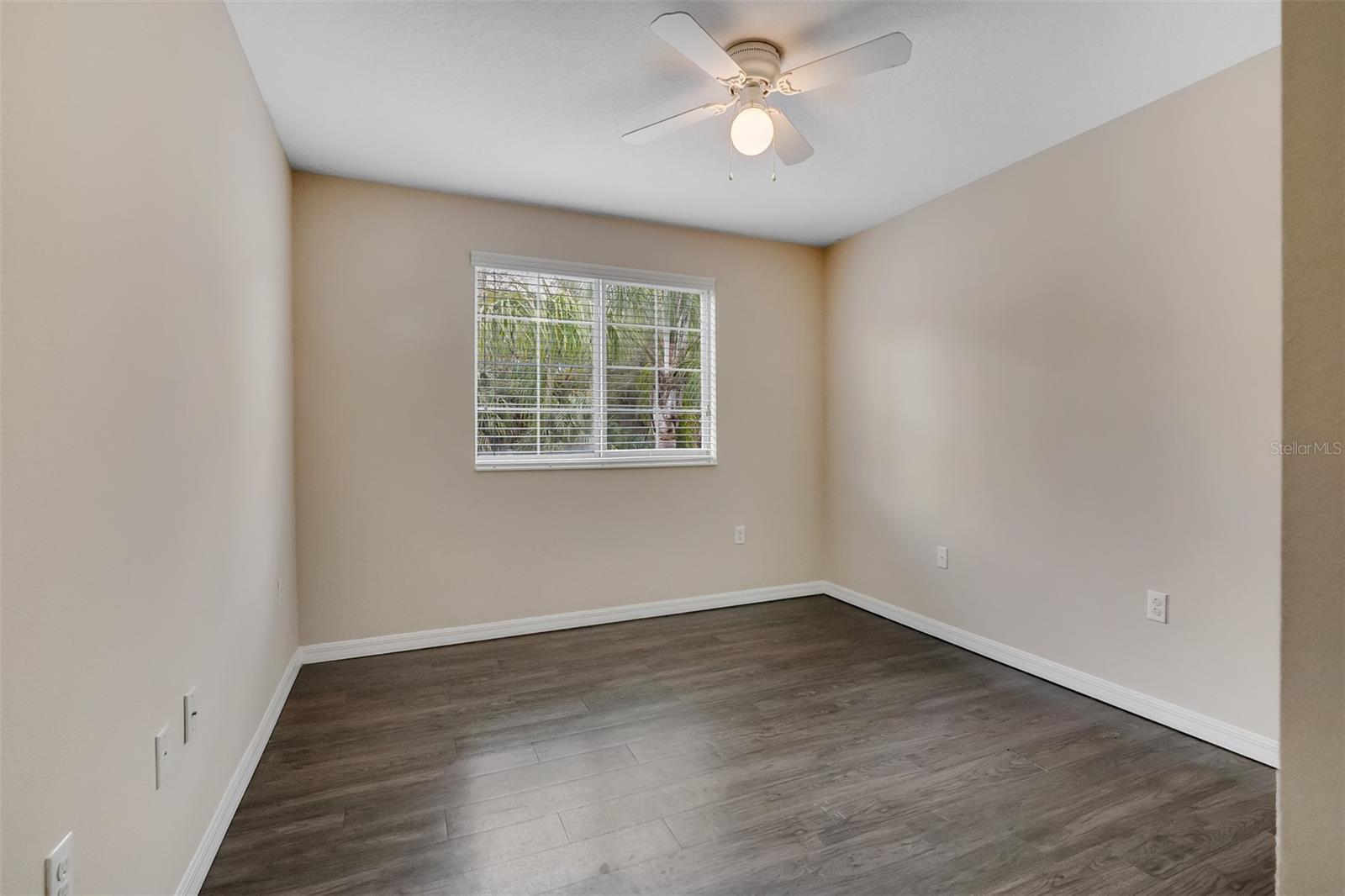 Image 18 of 35 For 268 Maybeck Court