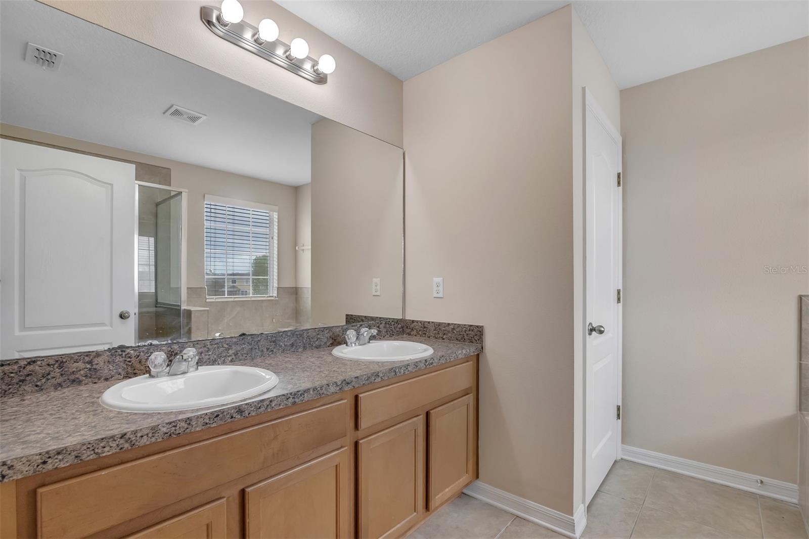 Image 21 of 35 For 268 Maybeck Court