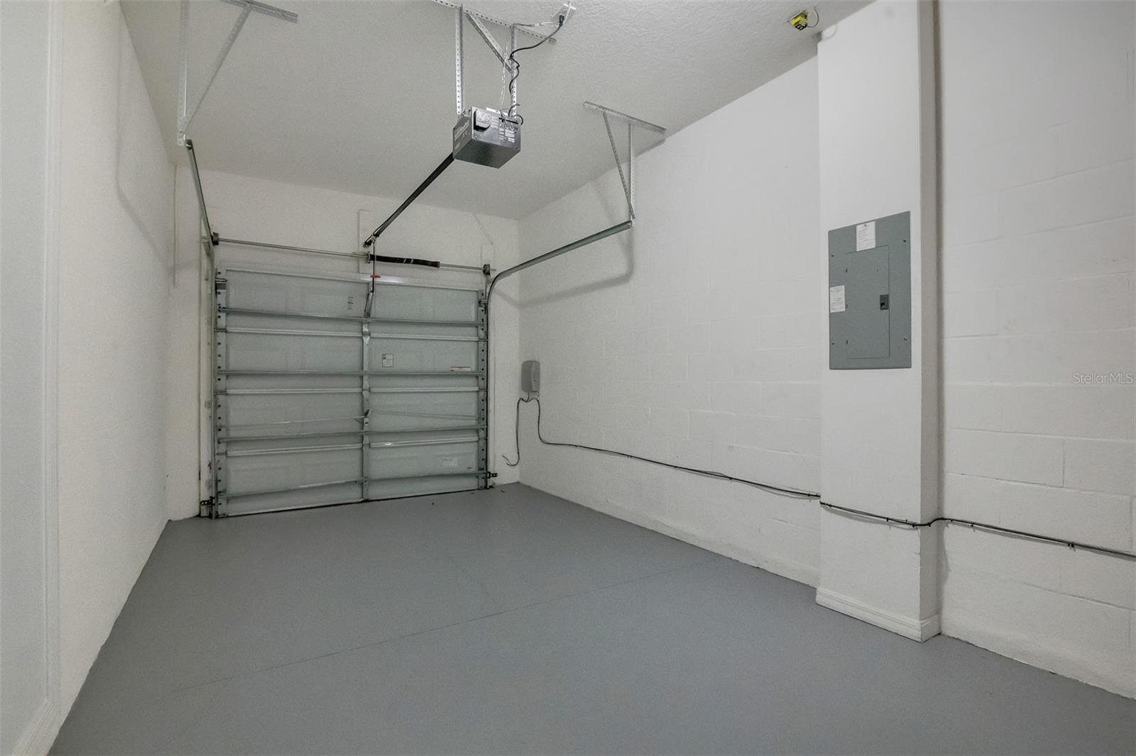 Image 25 of 35 For 268 Maybeck Court