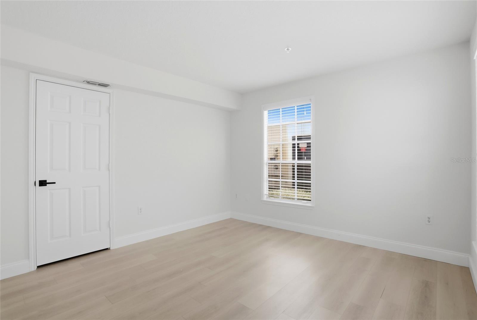 Image 7 of 40 For 310 Grand Bay Lane