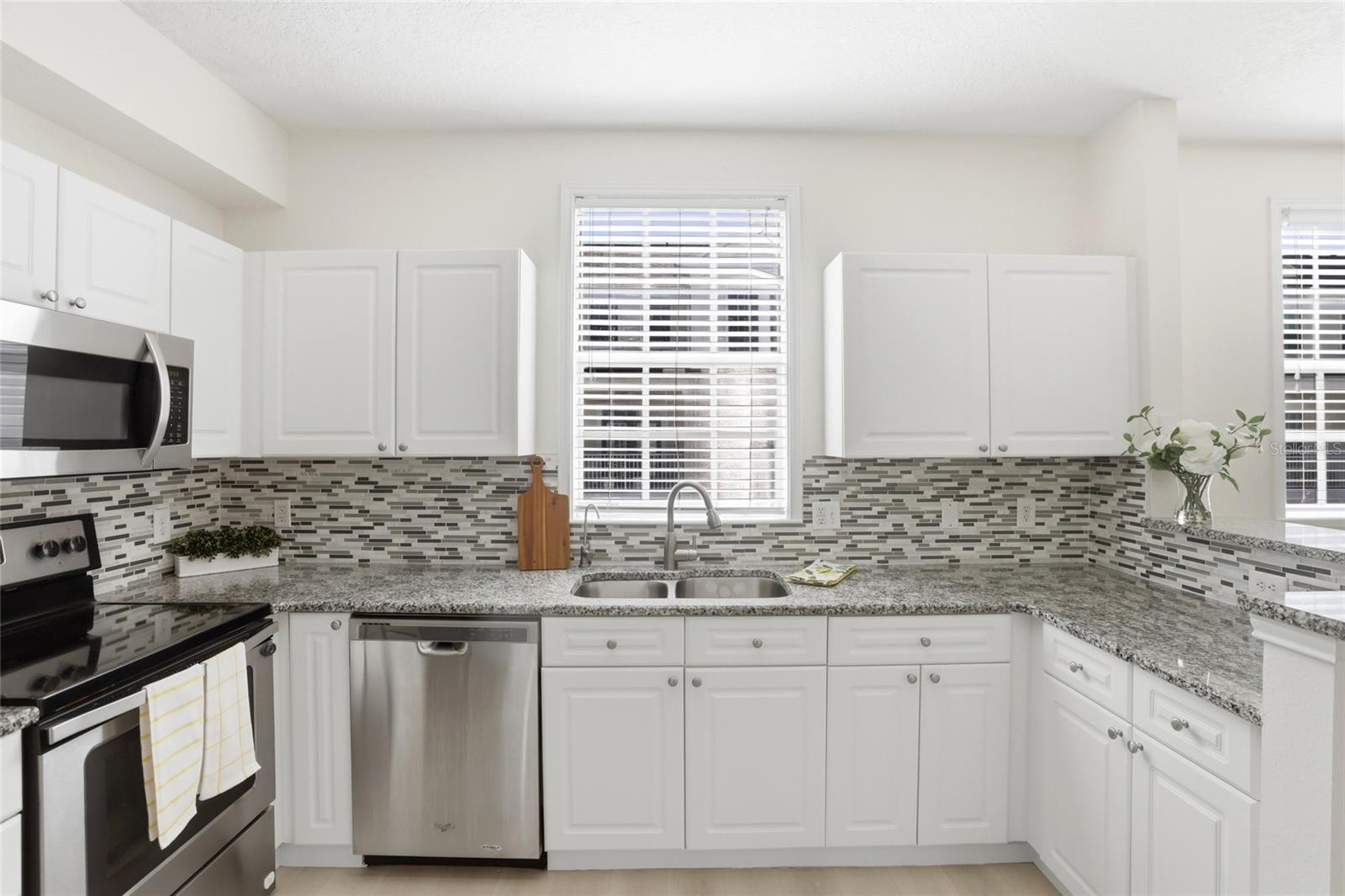 Image 9 of 40 For 310 Grand Bay Lane