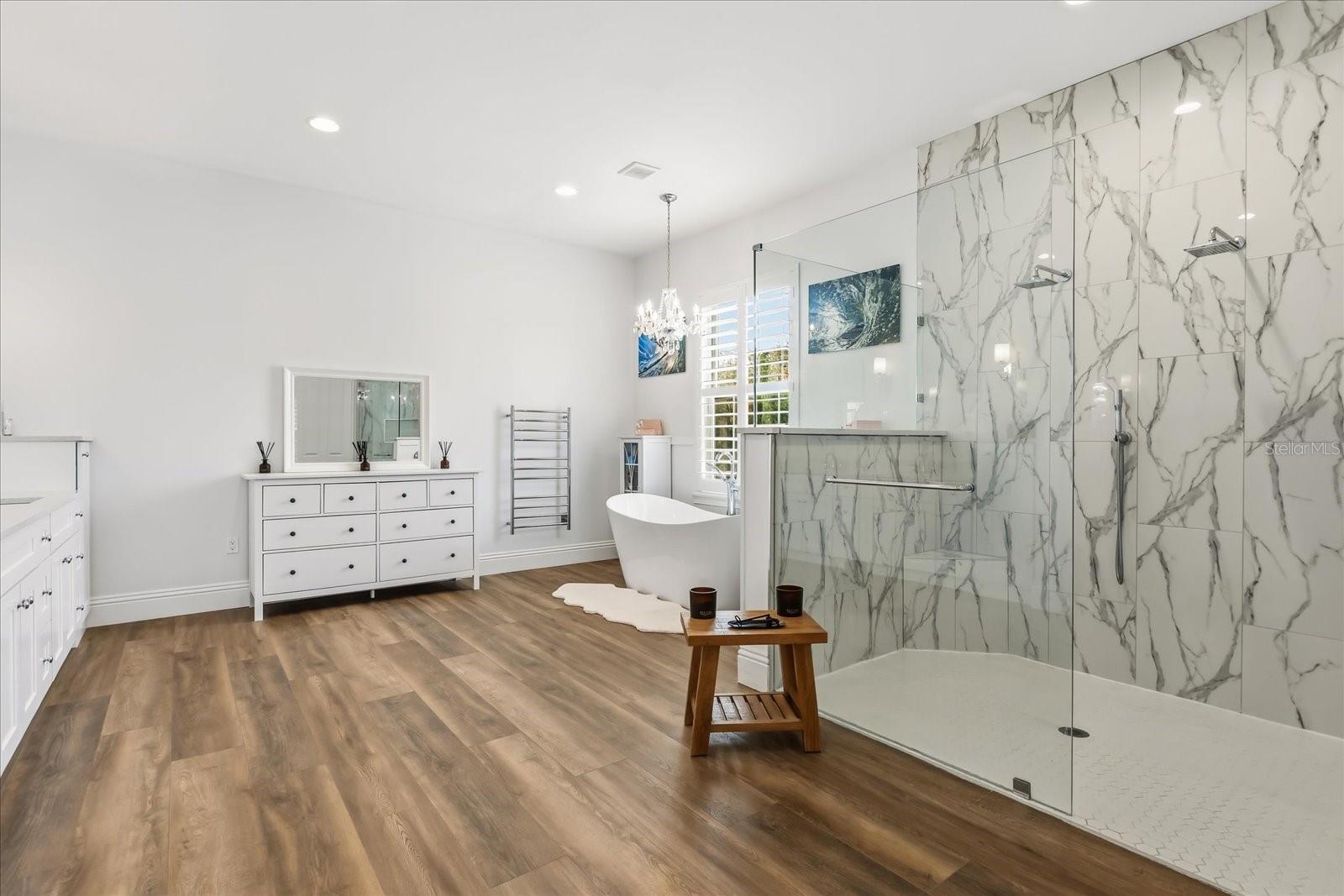 Image 29 of 73 For 4510 Packard Avenue