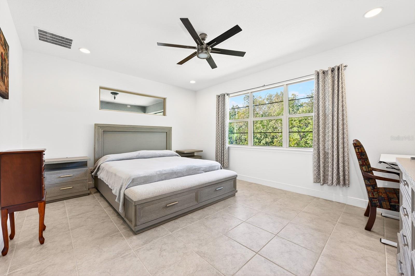 Image 11 of 49 For 7651 Five Oaks Drive