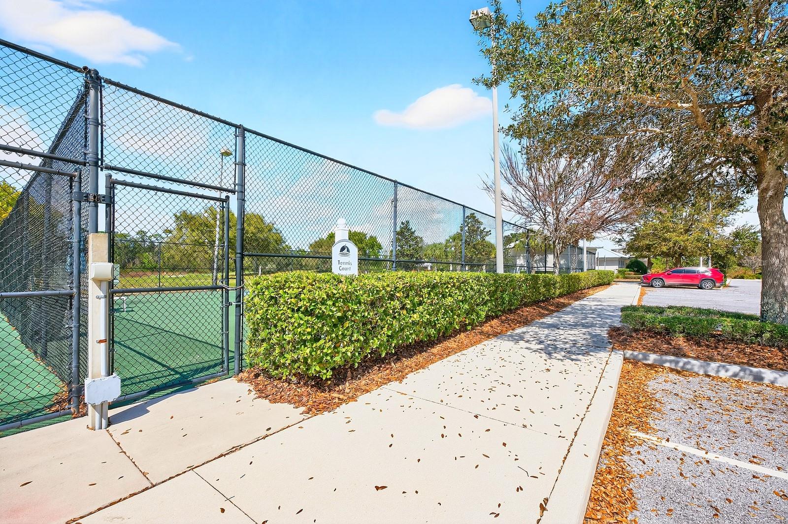 Image 33 of 49 For 7651 Five Oaks Drive