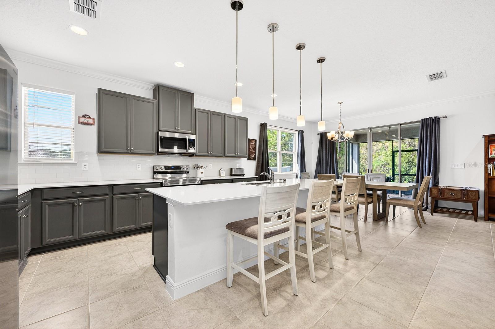 Image 8 of 49 For 7651 Five Oaks Drive