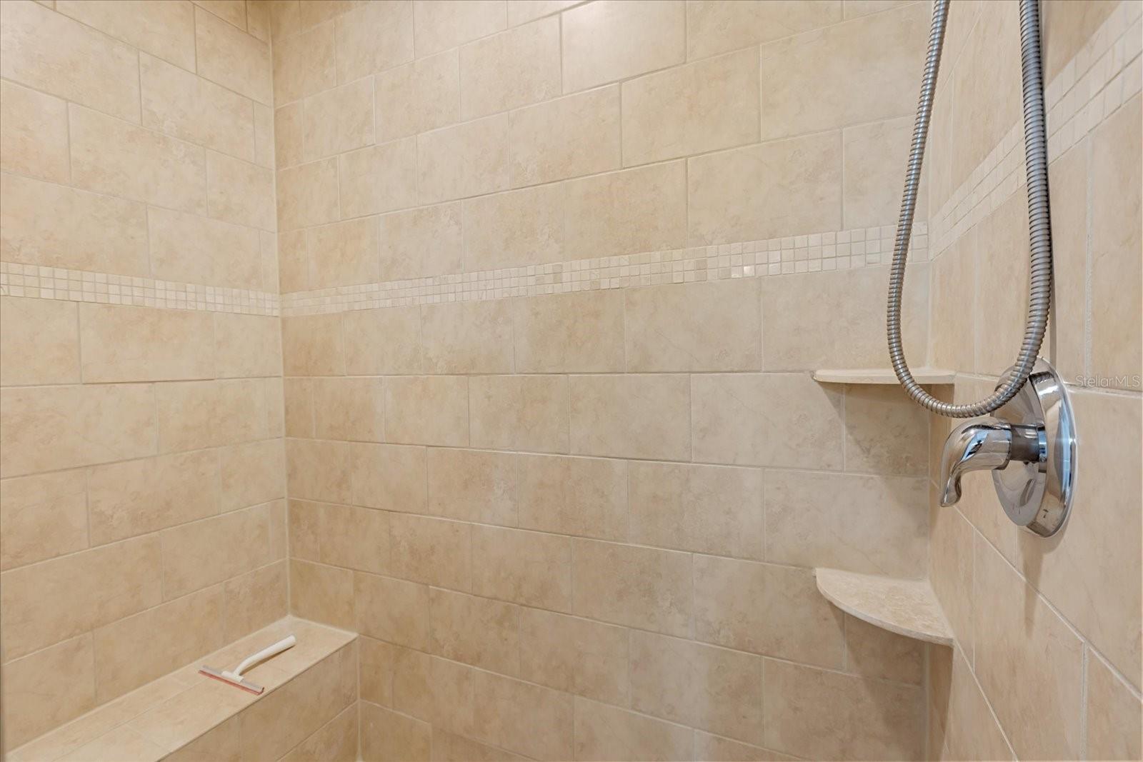 Image 33 of 39 For 2419 Kilgore Street