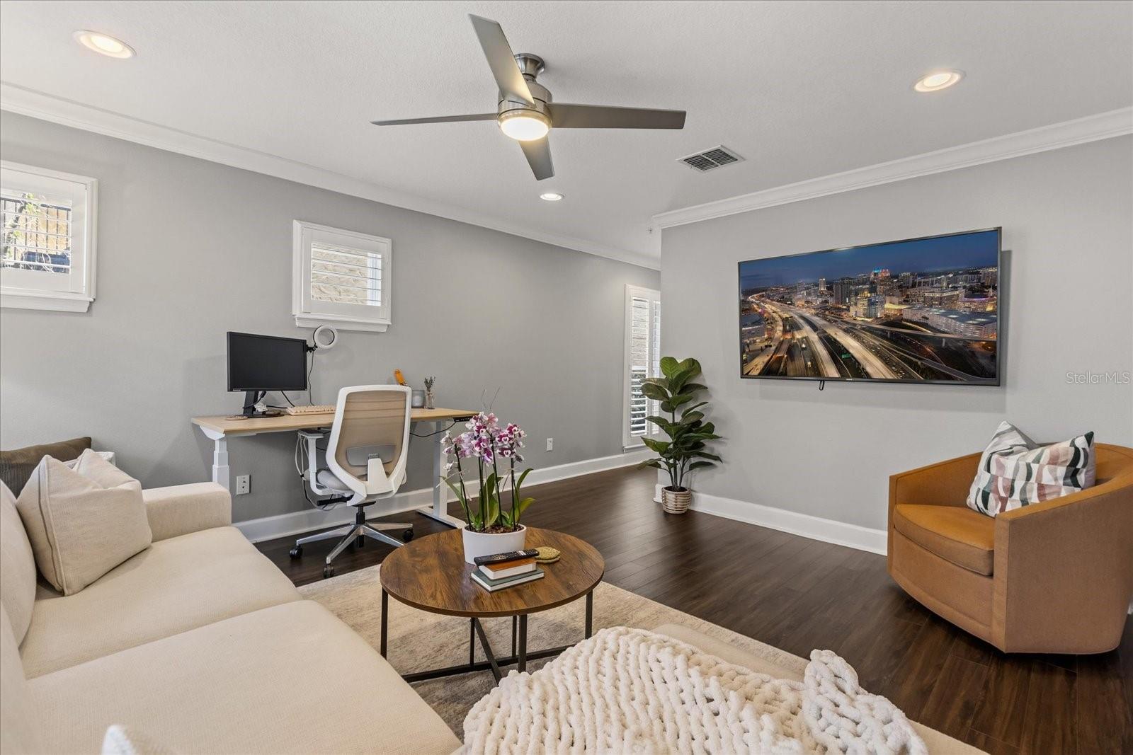 Image 9 of 39 For 2419 Kilgore Street