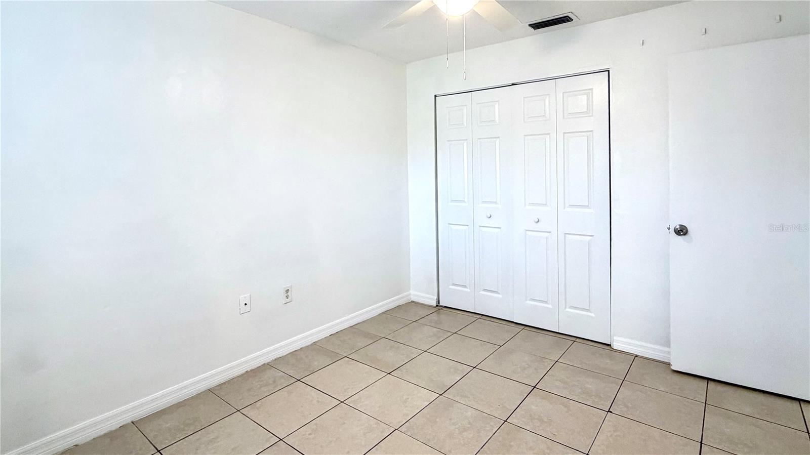 Image 11 of 28 For 1905 Park Manor Drive