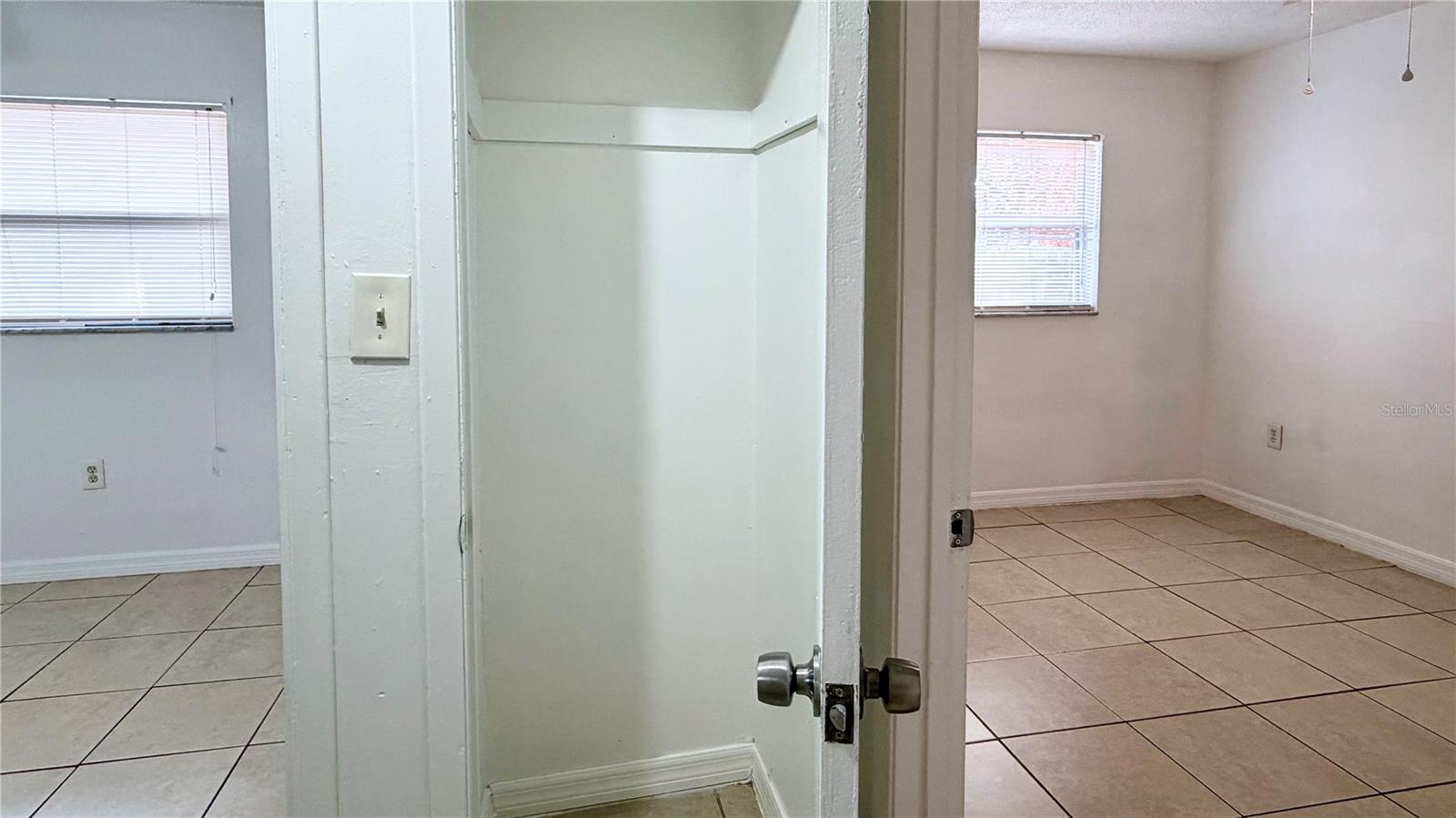 Image 13 of 28 For 1905 Park Manor Drive