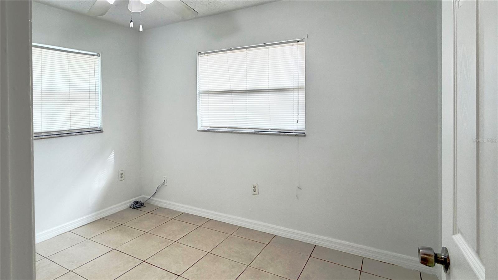 Image 14 of 28 For 1905 Park Manor Drive