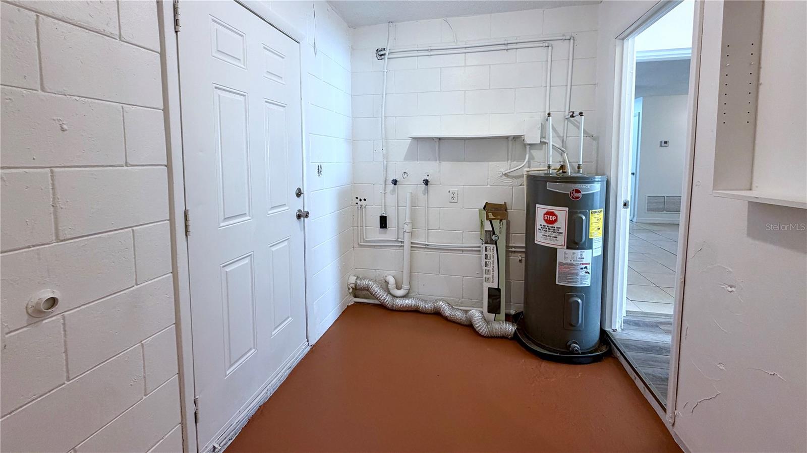 Image 26 of 28 For 1905 Park Manor Drive