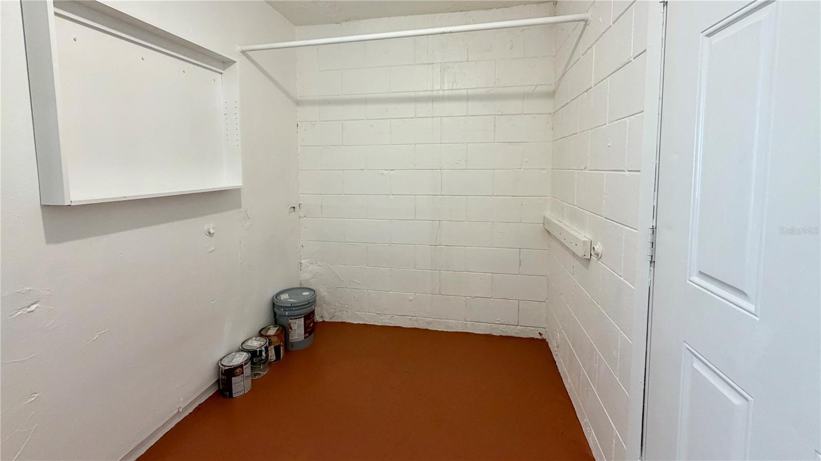 Image 27 of 28 For 1905 Park Manor Drive