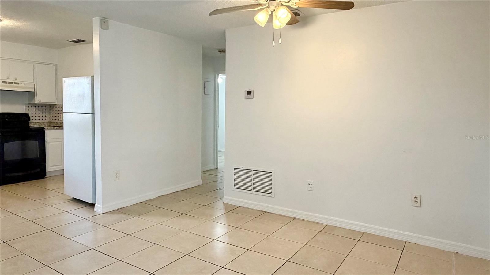 Image 3 of 28 For 1905 Park Manor Drive