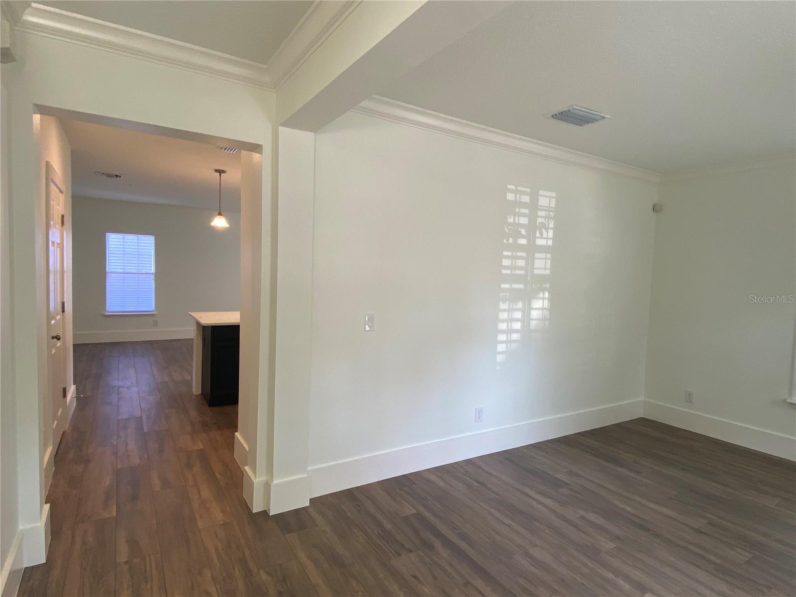 Image 11 of 21 For 2856 Kemper Avenue