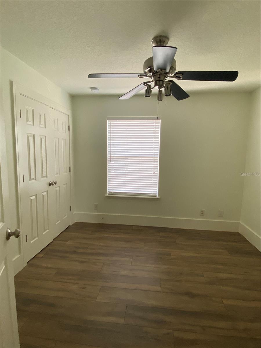 Image 18 of 21 For 2856 Kemper Avenue