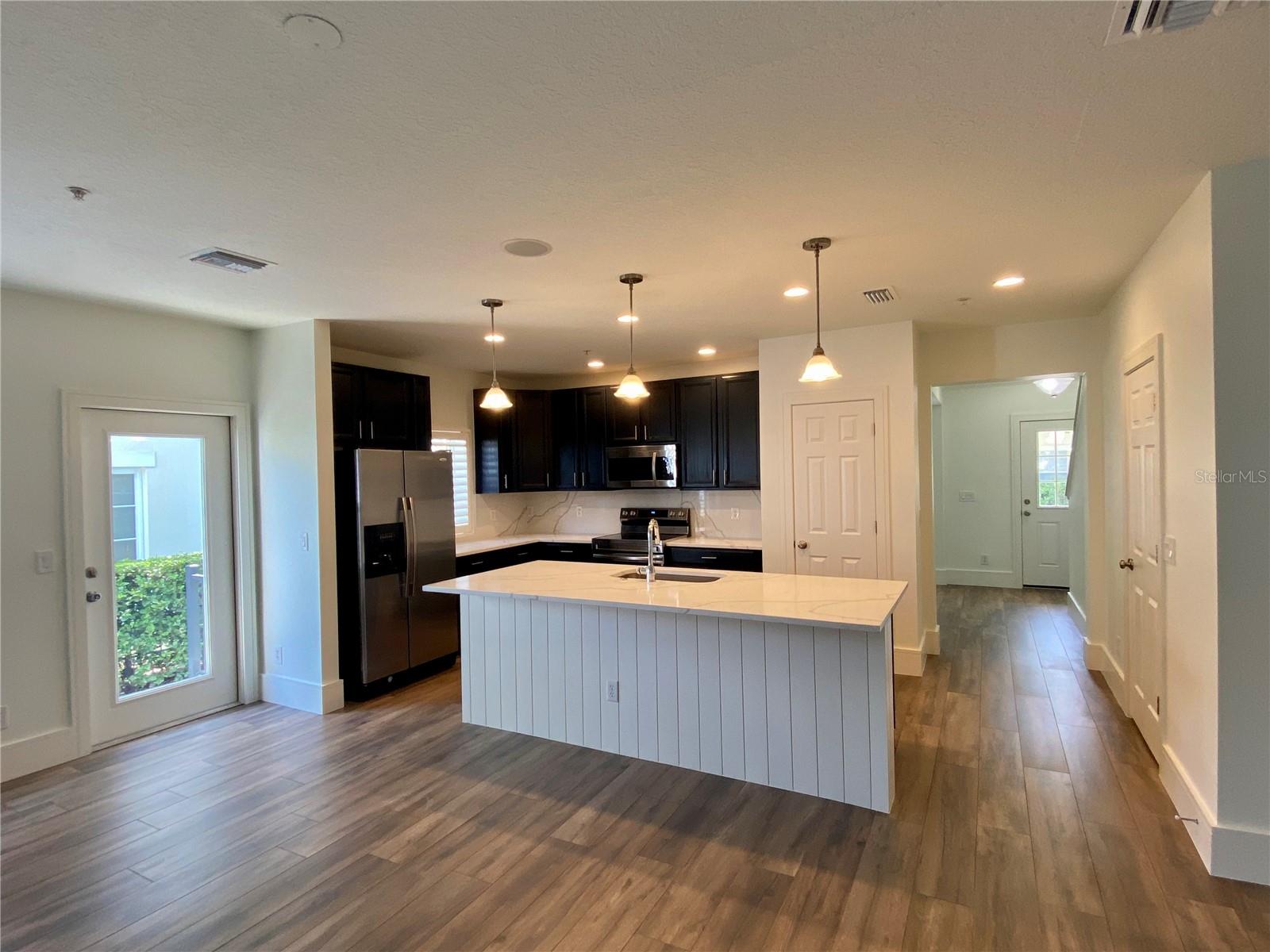 Image 2 of 21 For 2856 Kemper Avenue