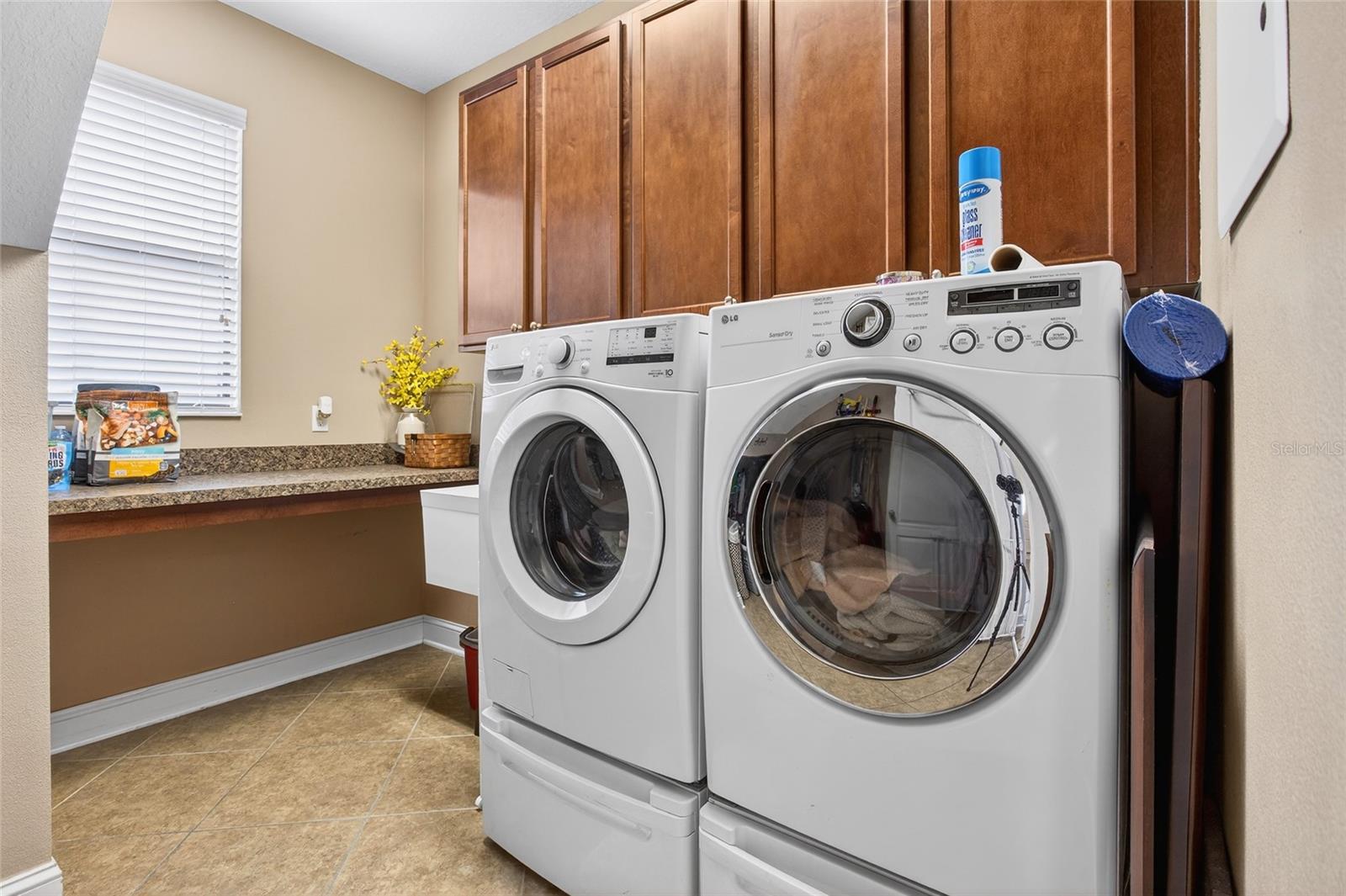 Image 21 of 42 For 10145 Armando Circle