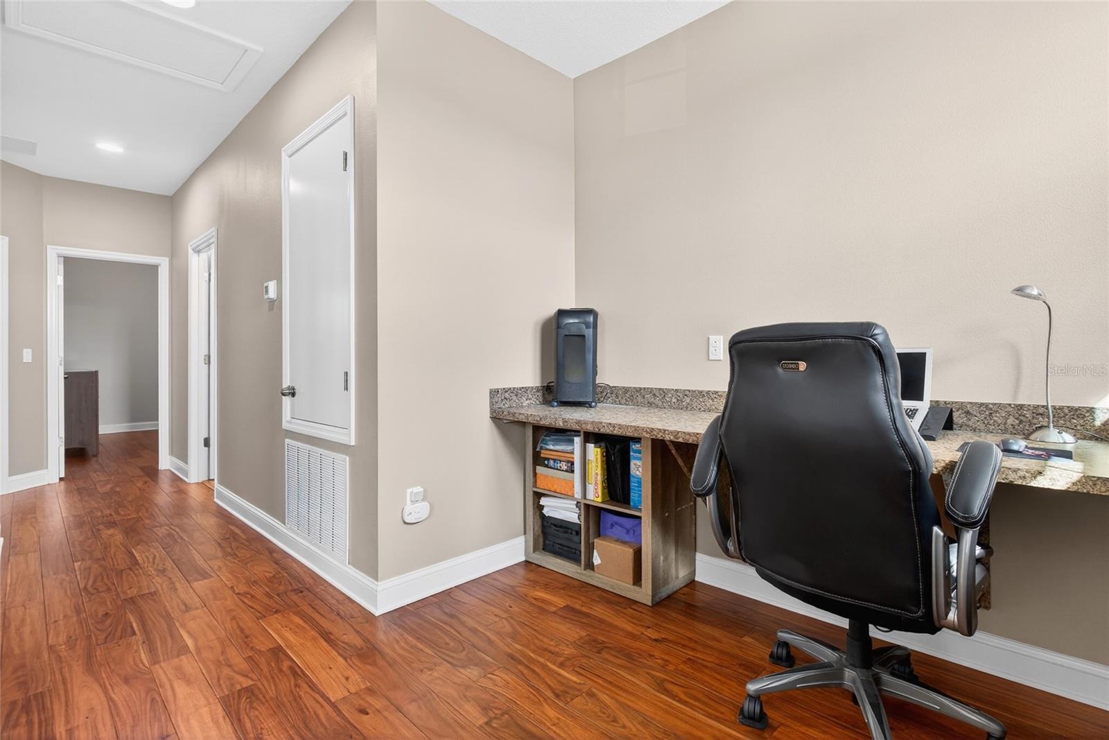 Image 26 of 42 For 10145 Armando Circle