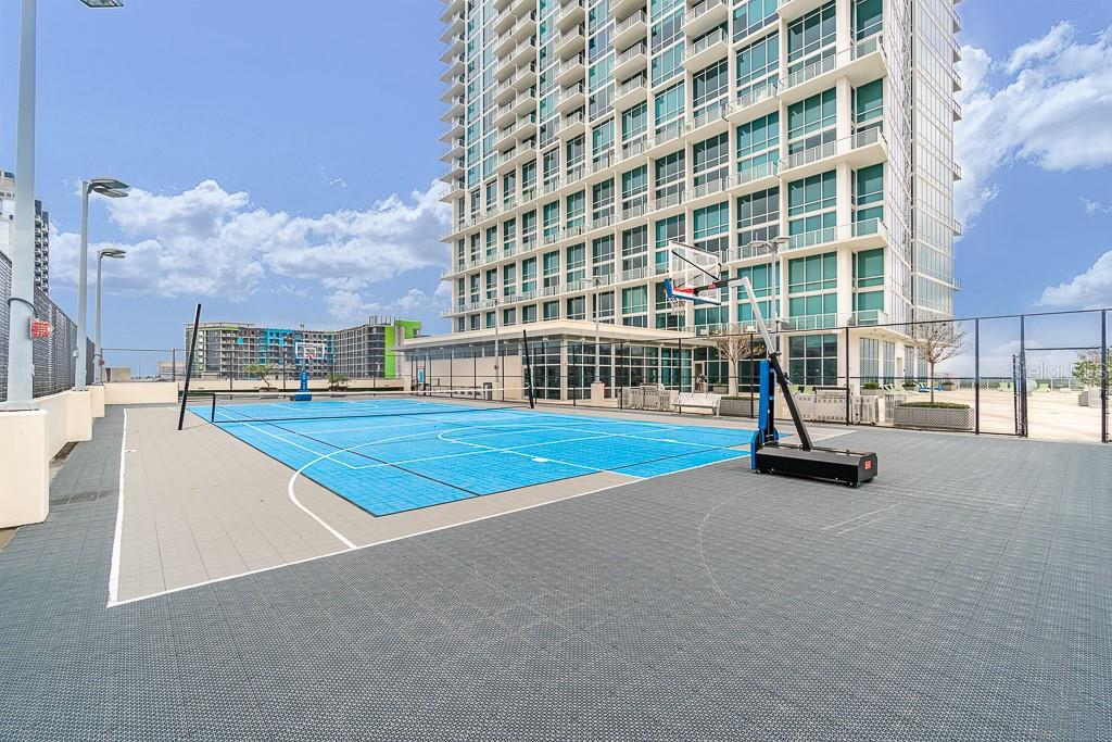 Image 17 of 32 For 150 Robinson Street 2203