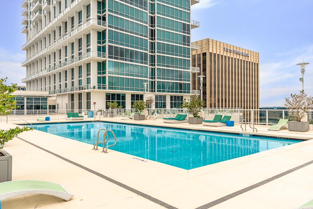 Image 18 of 32 For 150 Robinson Street 2203