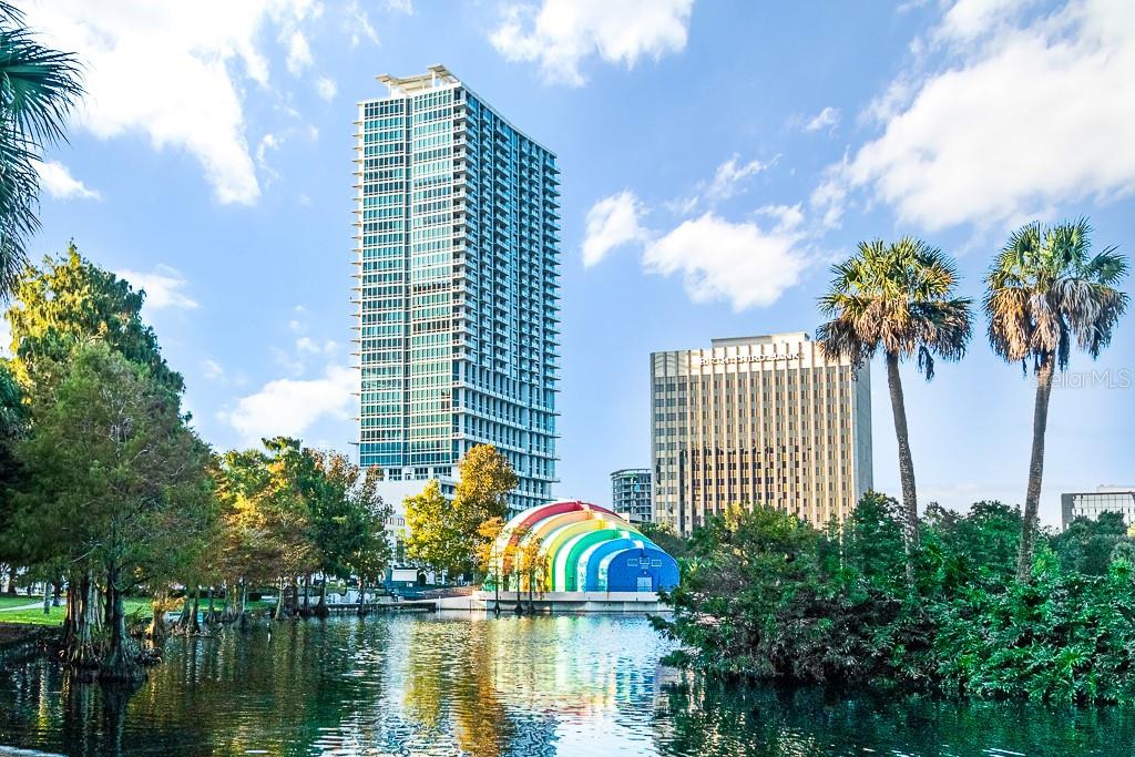 Image 2 of 32 For 150 Robinson Street 2203